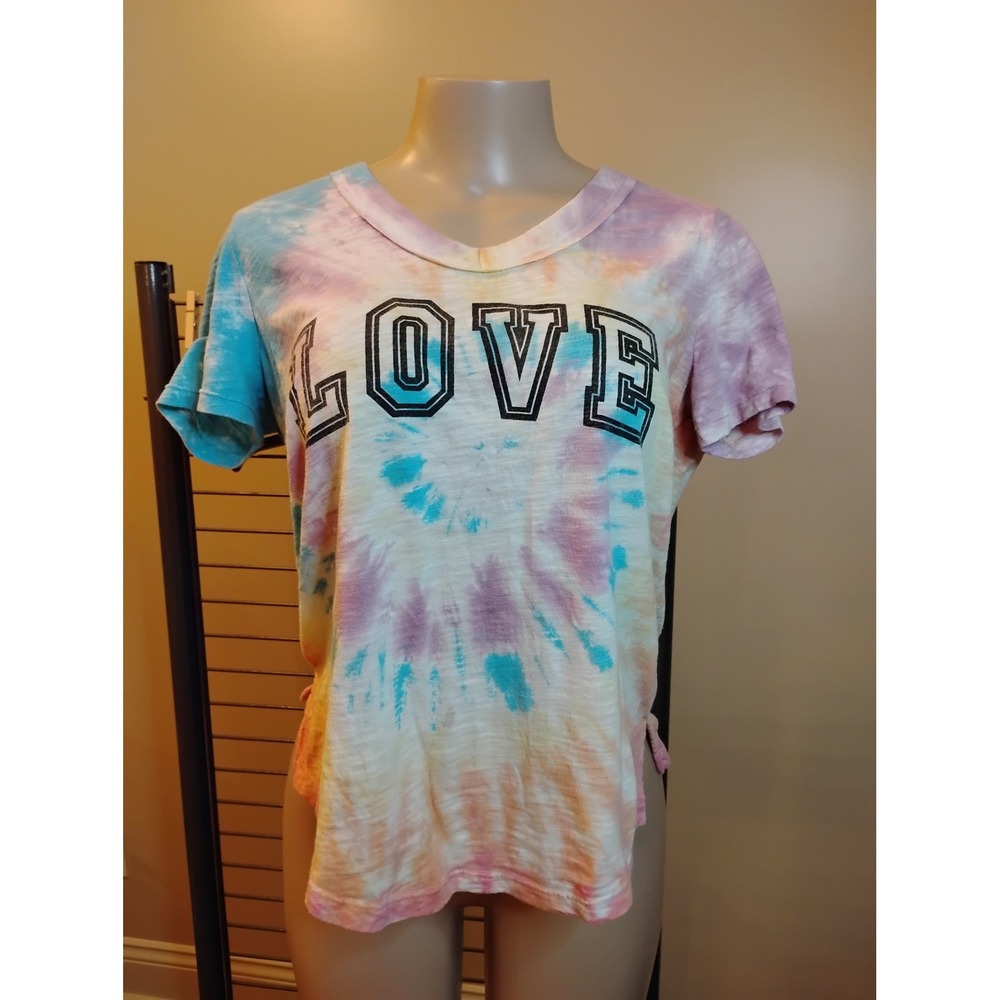 No Boundaries Womens Tie Dye Love Graphic V-Neck T-Shirt Pastel Medium 7-9